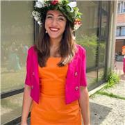 Laureata in Biotecnologie Mediche impartisce lezioni di biologia, biochimica e biologia molecolare da remoto